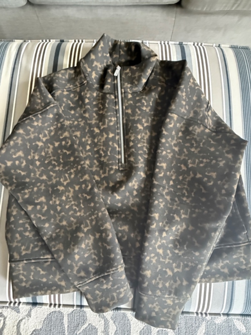 CALIA Women's Soft Scuba Mock Neck (like new) - Picture 8 of 8